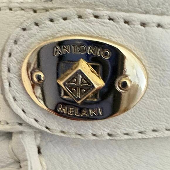 Antonio Melani White Leather Loafers Women’s Size 8M Classic Chic Slip-on Comfy - Picture 4 of 12